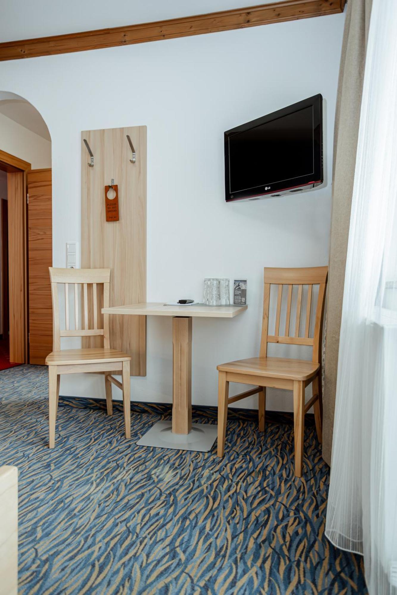 Eschenhof Bed & Breakfast 카프룬 객실 사진
