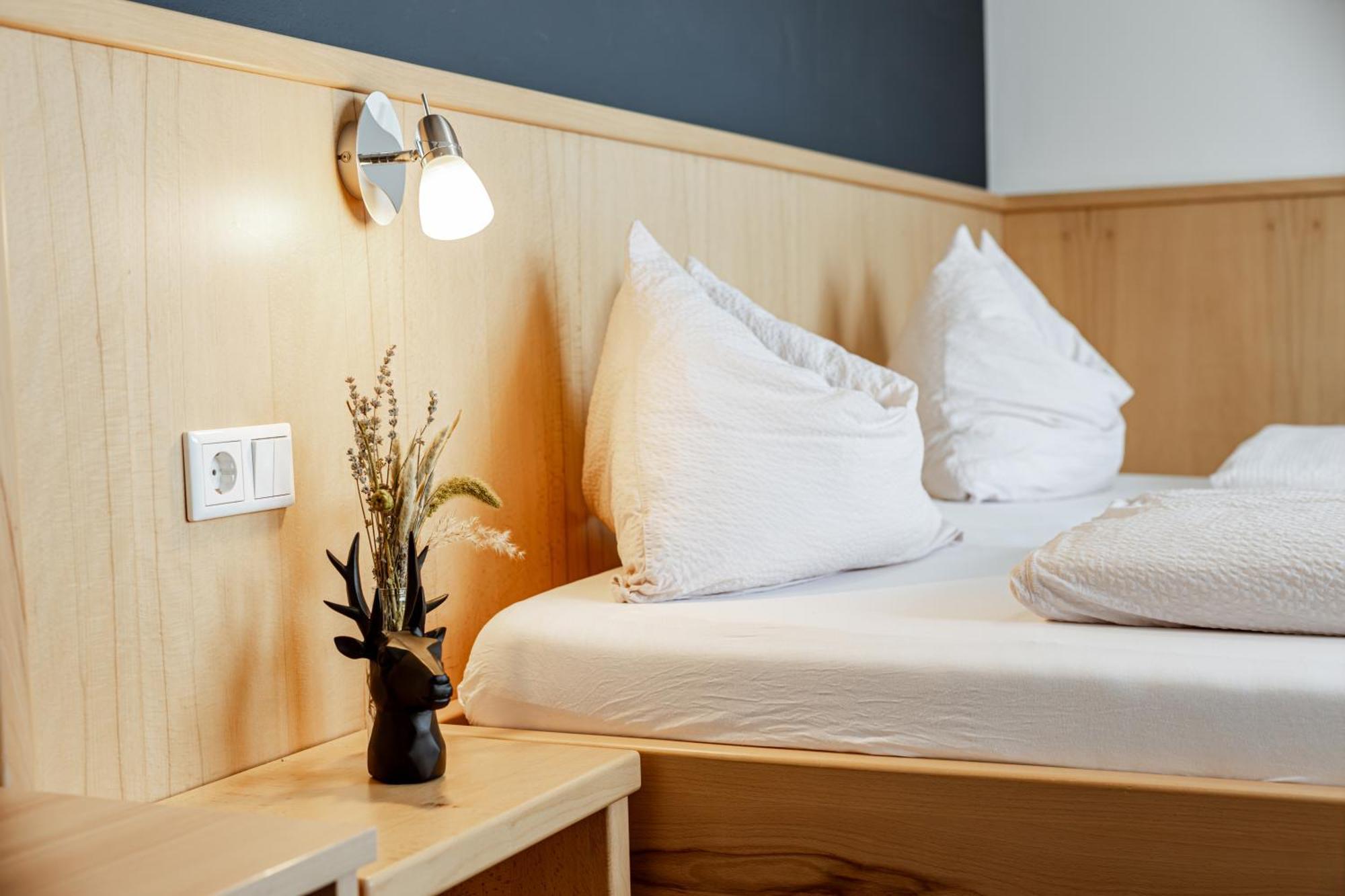 Eschenhof Bed & Breakfast 카프룬 객실 사진